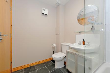 2 bedroom Flat for sale in Adelphi, The City Centre, Aberdeen, AB11