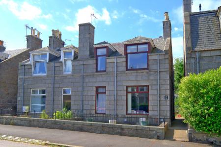 17 Bedford Place, Aberdeen, AB24