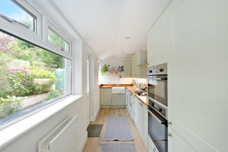 2 bedroom Apartment for sale in Loanhead Terrace, Rosemount, Aberdeen, AB25