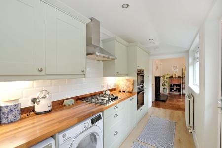 2 bedroom Apartment for sale in Loanhead Terrace, Rosemount, Aberdeen, AB25