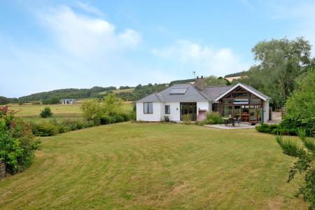 5 bedroom Detached house for sale in Clinterty, Aberdeen, AB21
