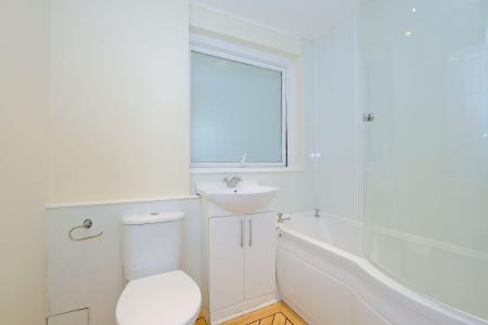 2 bedroom Flat for sale in Gardner Drive, Kincorth, Aberdeen, AB12