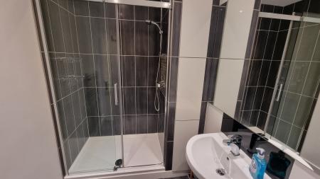 1 bedroom Flat to let in Wallfield Crescent, Rosemount, Aberdeen, AB25