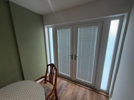 3 bedroom Flat to let in Cornhill Gardens, Cornhill, Aberdeen, AB16