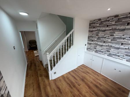 3 bedroom Flat to let in Cornhill Gardens, Cornhill, Aberdeen, AB16