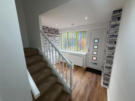 3 bedroom Flat to let in Cornhill Gardens, Cornhill, Aberdeen, AB16