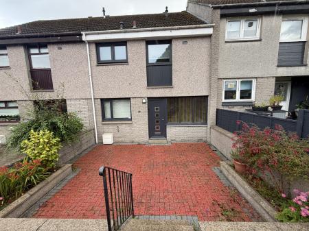 3 bedroom Flat to let in Cornhill Gardens, Cornhill, Aberdeen, AB16
