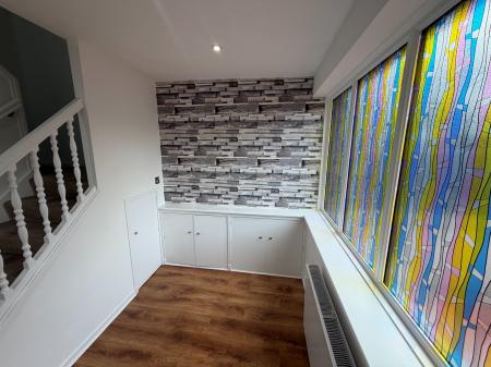 3 bedroom Flat to let in Cornhill Gardens, Cornhill, Aberdeen, AB16