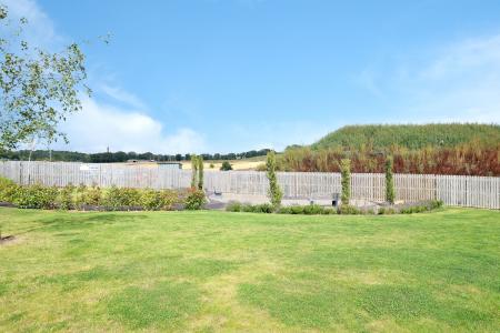 2 bedroom Flat for sale in Mill Drive, Bucksburn, Aberdeen, AB21