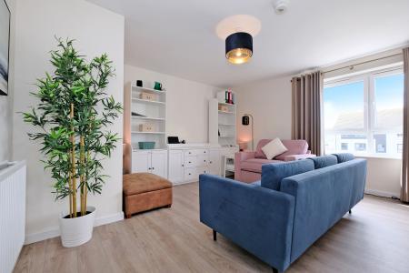 2 bedroom Flat for sale in Mill Drive, Bucksburn, Aberdeen, AB21