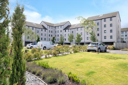 2 bedroom Flat for sale in Mill Drive, Bucksburn, Aberdeen, AB21