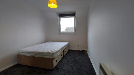 3 bedroom Flat to let in Headland Court, Aberdeen, AB10
