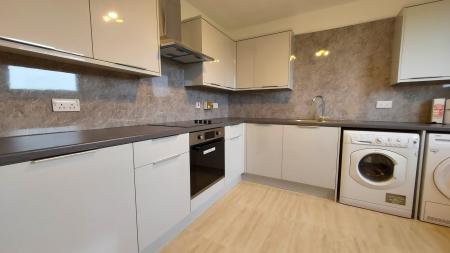 3 bedroom Flat to let in Headland Court, Aberdeen, AB10