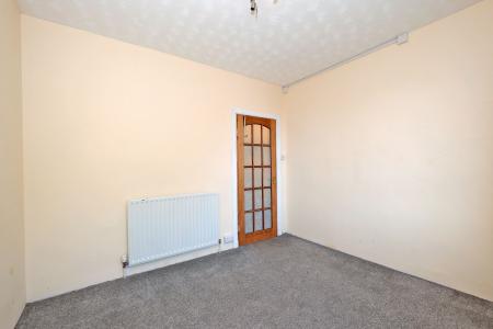 2 bedroom Flat for sale in Tullos Place, Torry, Aberdeen, AB11