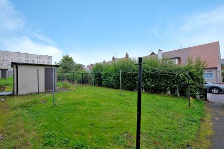 3 bedroom Flat for sale in 42 Craigevar Place, Garthdee, Aberdeen, AB10