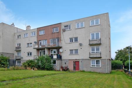 3 bedroom Flat for sale in 42 Craigevar Place, Garthdee, Aberdeen, AB10
