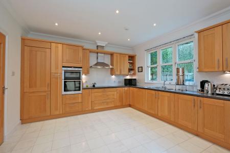 5 bedroom Detached house for sale in Bowbutts Brae, Banchory, AB31