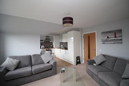 2 bedroom Flat to let in Priory Park, Inverurie, AB51