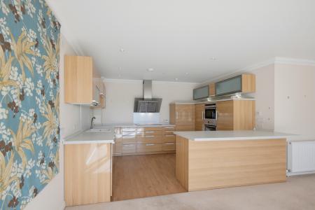 2 bedroom Flat for sale in Great Western Road, The West End, Aberdeen, AB10