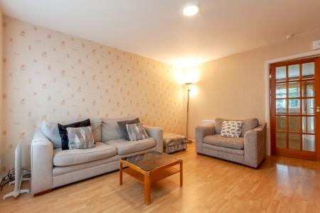 2 bedroom Terraced House to let in Orchard Walk, Old Aberdeen, Aberdeen, AB24