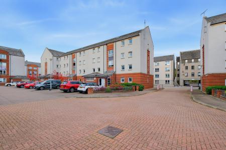 2 bedroom Flat for sale in Fraser Road, The City Centre, Aberdeen, AB25