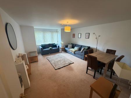 2 bedroom Flat to let in Granton Gardens, Aberdeen, AB10