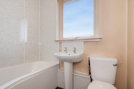 2 bedroom Semi-detached house for sale in 18 Derbeth Crescent, Aberdeen, AB16