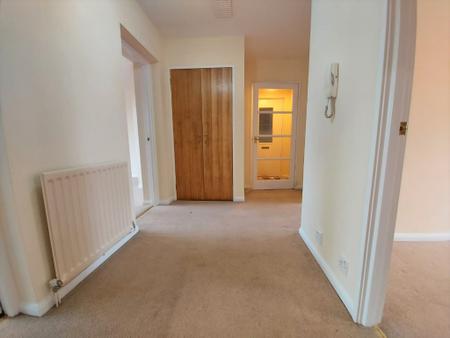 2 bedroom Flat to let in Gairn Road, Holburn, Aberdeen, AB10