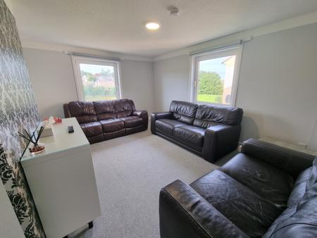 3 bedroom Flat to let in Morrison Drive, Garthdee, Aberdeen, AB10