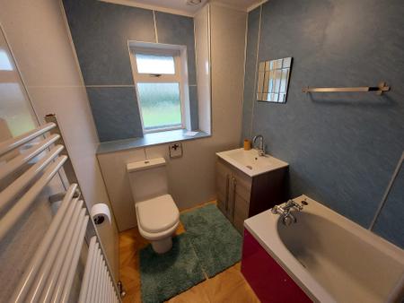 3 bedroom Flat to let in Morrison Drive, Garthdee, Aberdeen, AB10