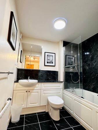 2 bedroom Flat to let in Regent Walk, Linksfield, Aberdeen, AB24