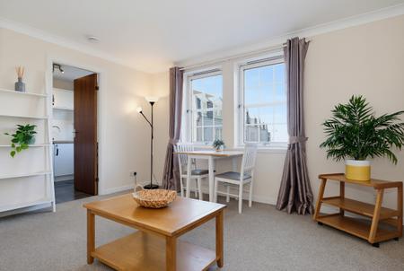 2 bedroom Flat for sale in Picardy Court, The City Centre, Aberdeen, AB10