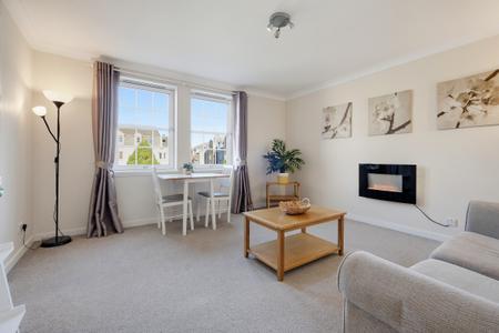 2 bedroom Flat for sale in Picardy Court, The City Centre, Aberdeen, AB10