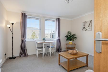 2 bedroom Flat for sale in Picardy Court, The City Centre, Aberdeen, AB10