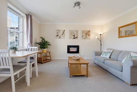 2 bedroom Flat for sale in Picardy Court, The City Centre, Aberdeen, AB10