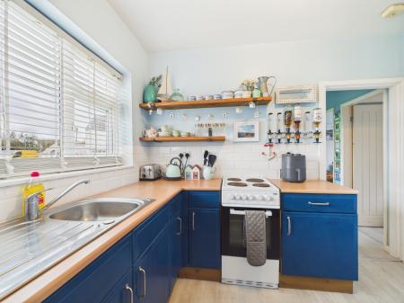 2 bedroom Flat for sale in Barton Court, Mablethorpe, LN12
