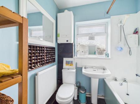 2 bedroom Flat for sale in Barton Court, Mablethorpe, LN12