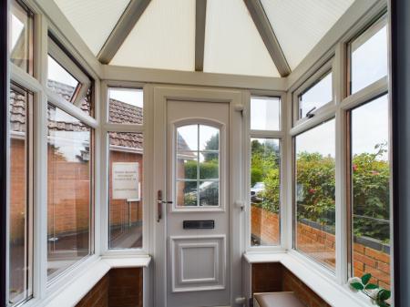 4 bedroom Detached house for sale in Beesby Road, Maltby le Marsh, LN13