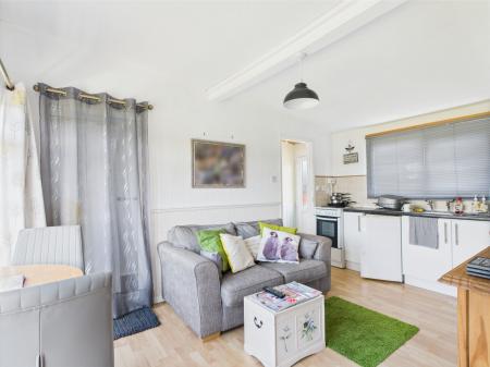 2 bedroom Chalet for sale in Chalet Park, Mablethorpe, LN12