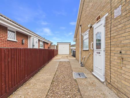 2 bedroom Semi-detached bungalow for sale in Chanctonbury Way, Sutton on Sea, LN12