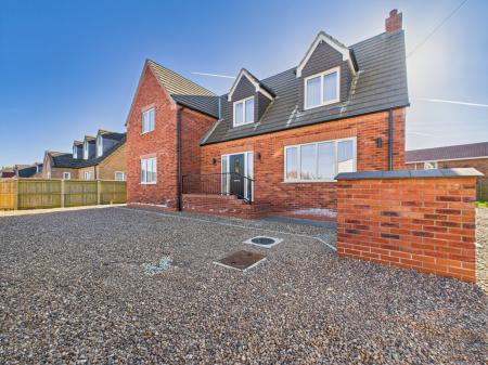 3 bedroom Detached house for sale in Alford Road, Mablethorpe, LN12