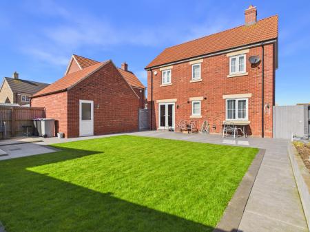 4 bedroom Detached house for sale in Dales Avenue, Mablethorpe, LN12