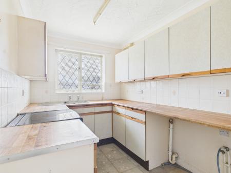 2 bedroom Semi-detached bungalow for sale in Eagle Close, Mablethorpe, LN12