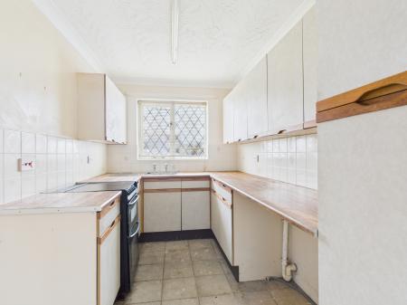 2 bedroom Semi-detached bungalow for sale in Eagle Close, Mablethorpe, LN12