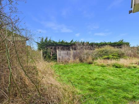 2 bedroom Semi-detached bungalow for sale in Eagle Close, Mablethorpe, LN12