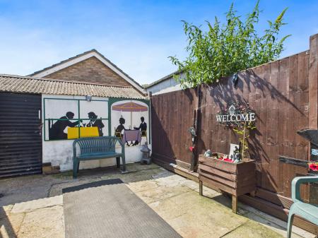 2 bedroom Semi-detached bungalow for sale in George Street, Mablethorpe, LN12