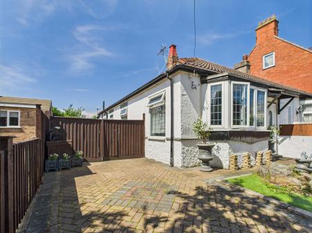 2 bedroom Semi-detached bungalow for sale in George Street, Mablethorpe, LN12
