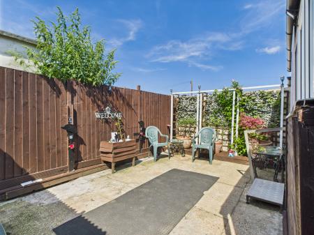 2 bedroom Semi-detached bungalow for sale in George Street, Mablethorpe, LN12