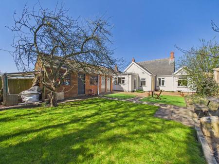 3 bedroom Detached bungalow for sale in Golf Road, Mablethorpe, LN12