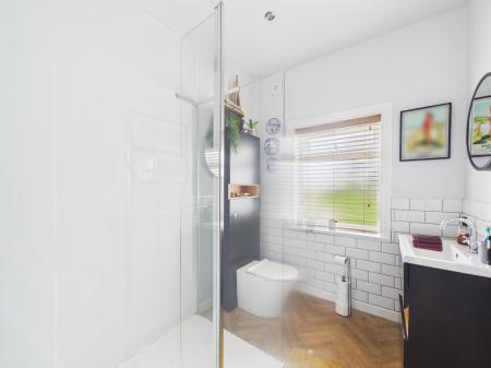3 bedroom Detached bungalow for sale in Golf Road, Mablethorpe, LN12